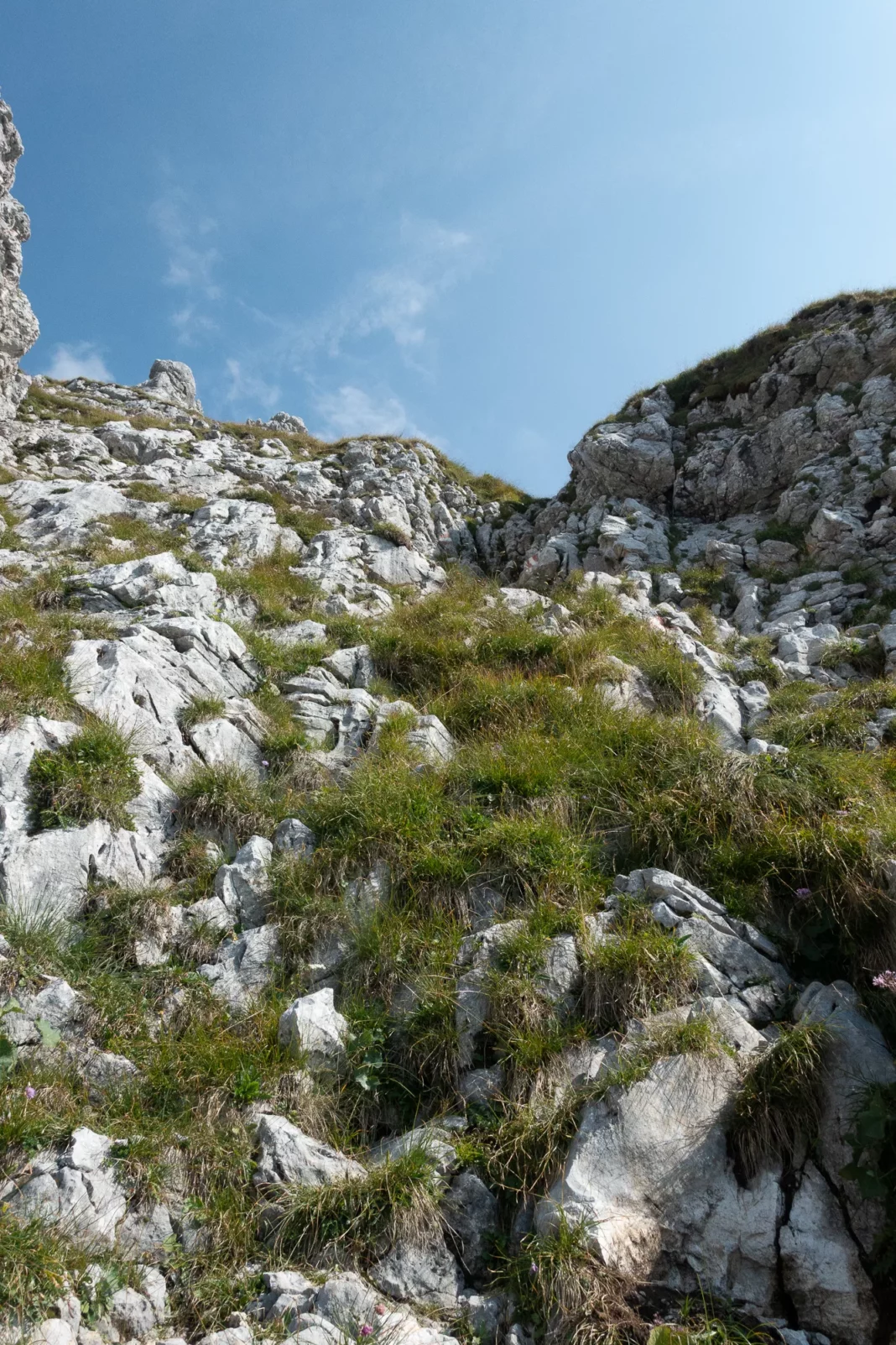 Leichte Kletterei am Weg auf den Gipfel