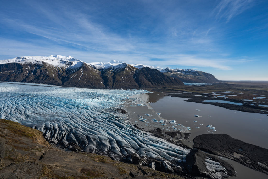 Blick auf den Gletscher vom Aussichtspunkt Sjónarnípa