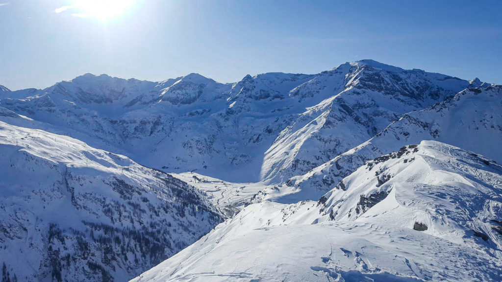 Aussicht vom Gipfel des Ortbergs bei einer Skitour im Winter