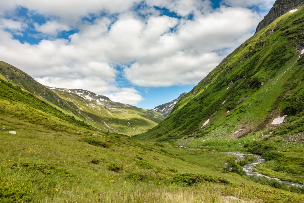 Blick ins Weißenbachtal