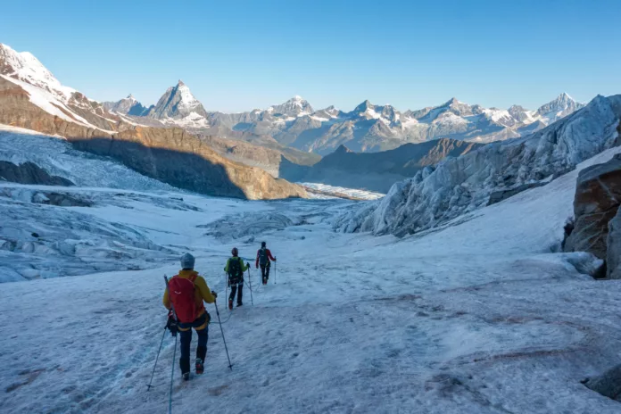 Bergsteiger am Grenzgletscher in der Schweiz