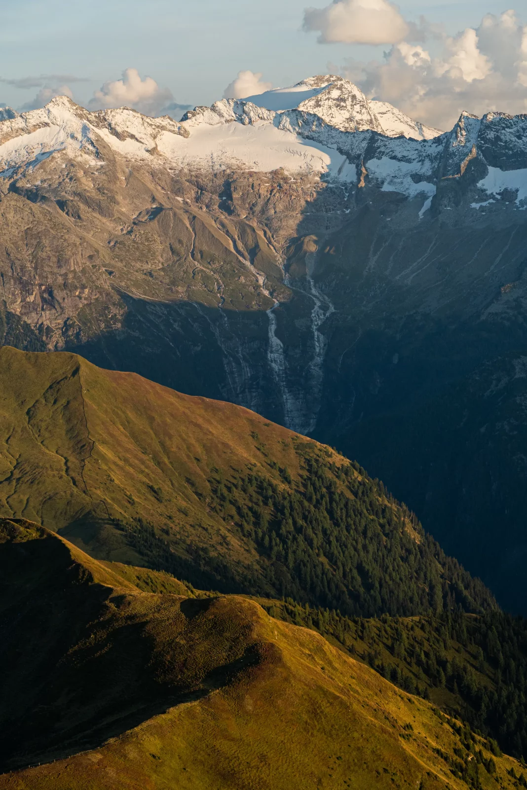 Am Abend präsentiert sich die Bergwelt der Hohen Tauern von ihrer schönsten Seite