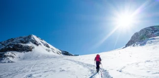 Skitourengeher am Gletscher des Similauns