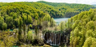 Wasserfall im Nationalpark Plitvicer Seen