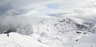 Bergsteiger am Grat der Seekarspitze