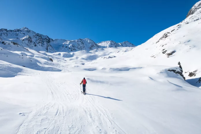 Skitourengeher am Weg auf die Rotwand