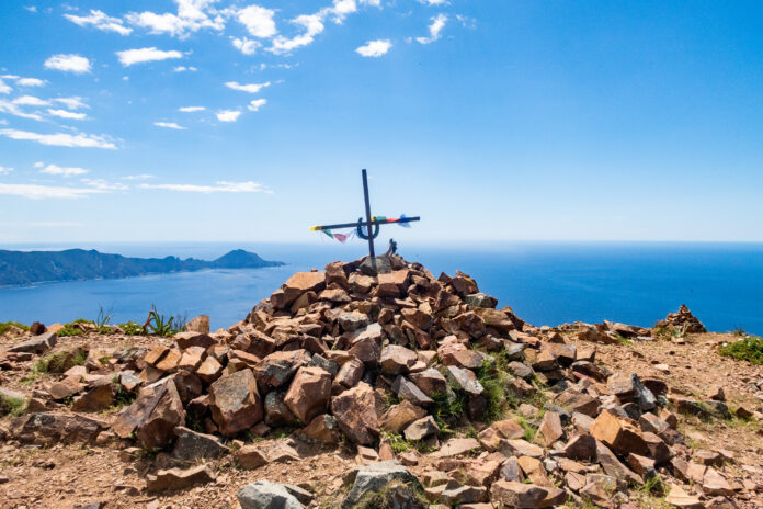 Das Gipfelkreuz am Monte Senino
