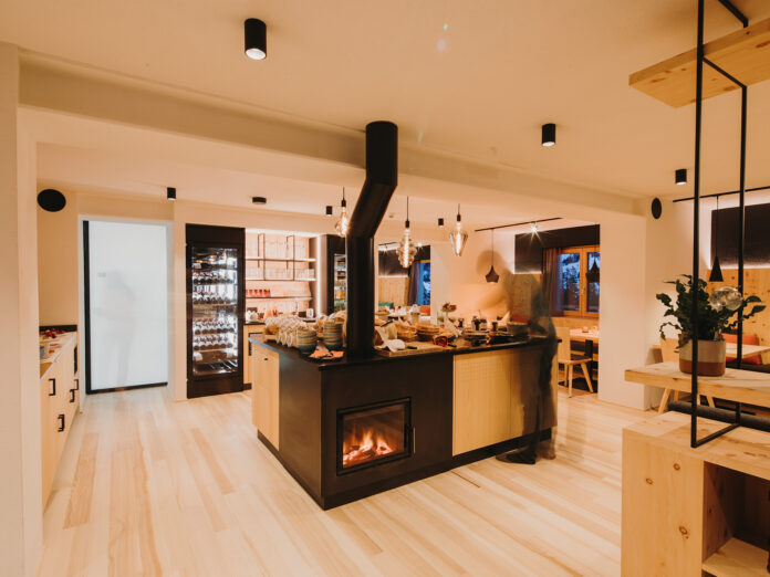 Frühstücksraum im Alpin