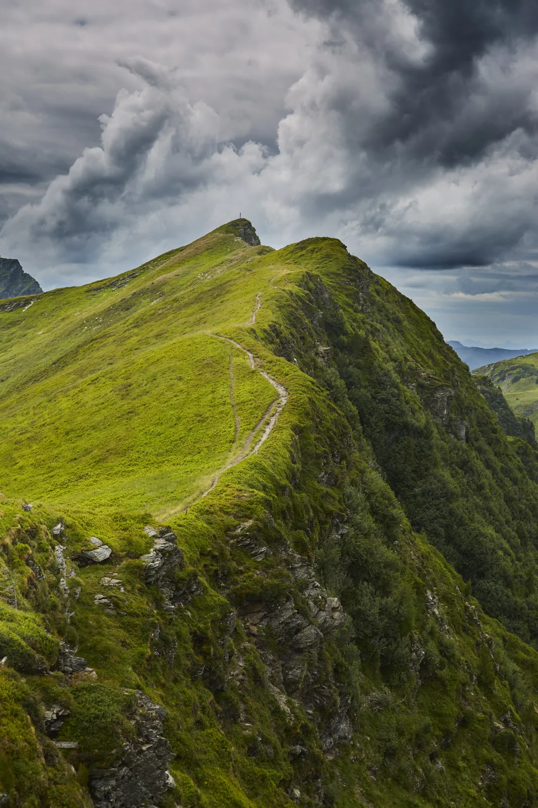 Auf der 11. Etappe geht es auf den Spieleckkogel (1.998 m) © Daniel Roos