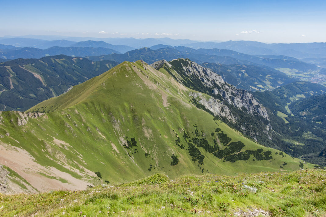 Ein ganz schöner Hatscher: der komplette Kamm vom Grete-Klinger-Steig