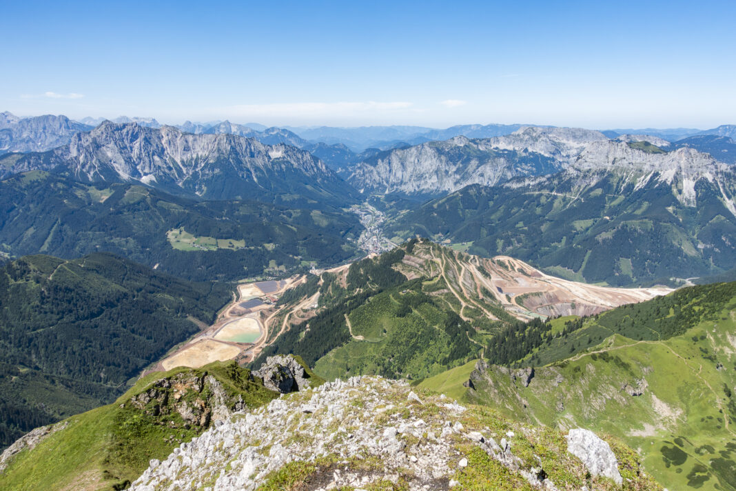 Blick vom Gipfel nach Eisenerz 