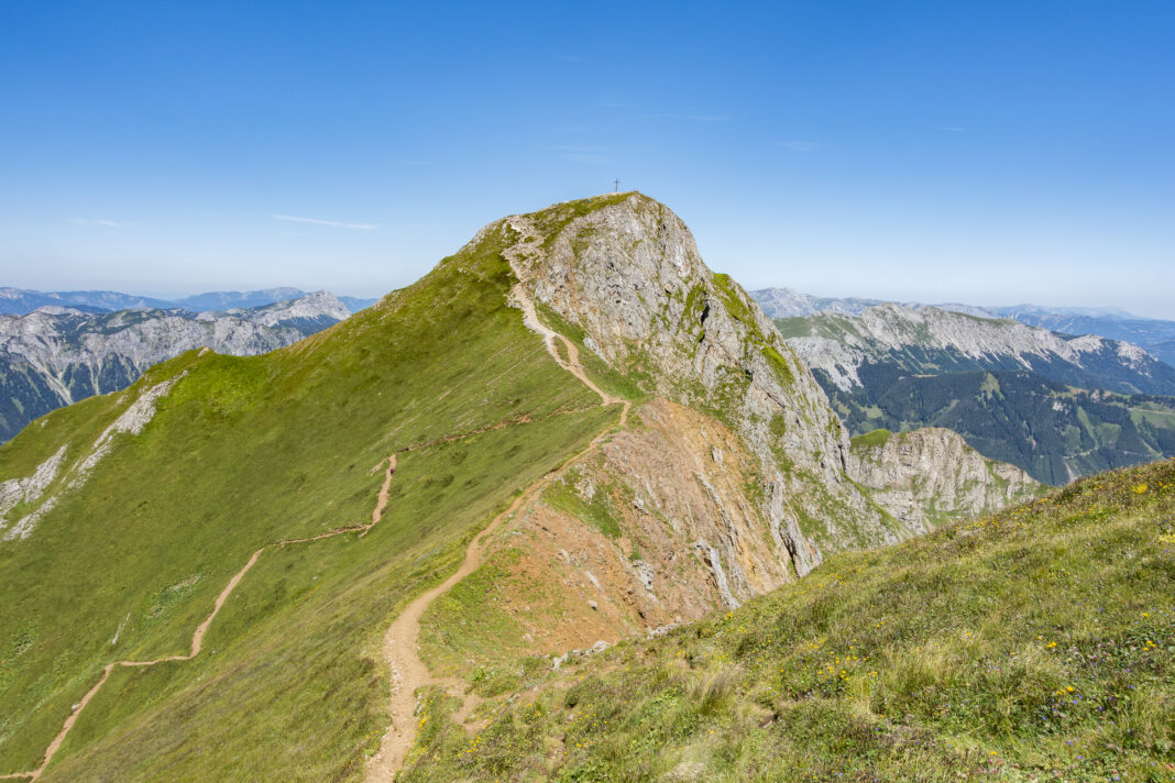 Blick von der Reichensteinhütte zum Gipfel