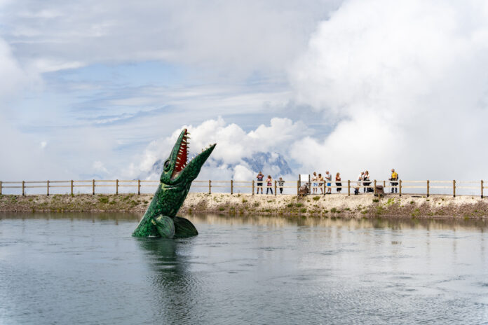 Monster im See im Triassic Park