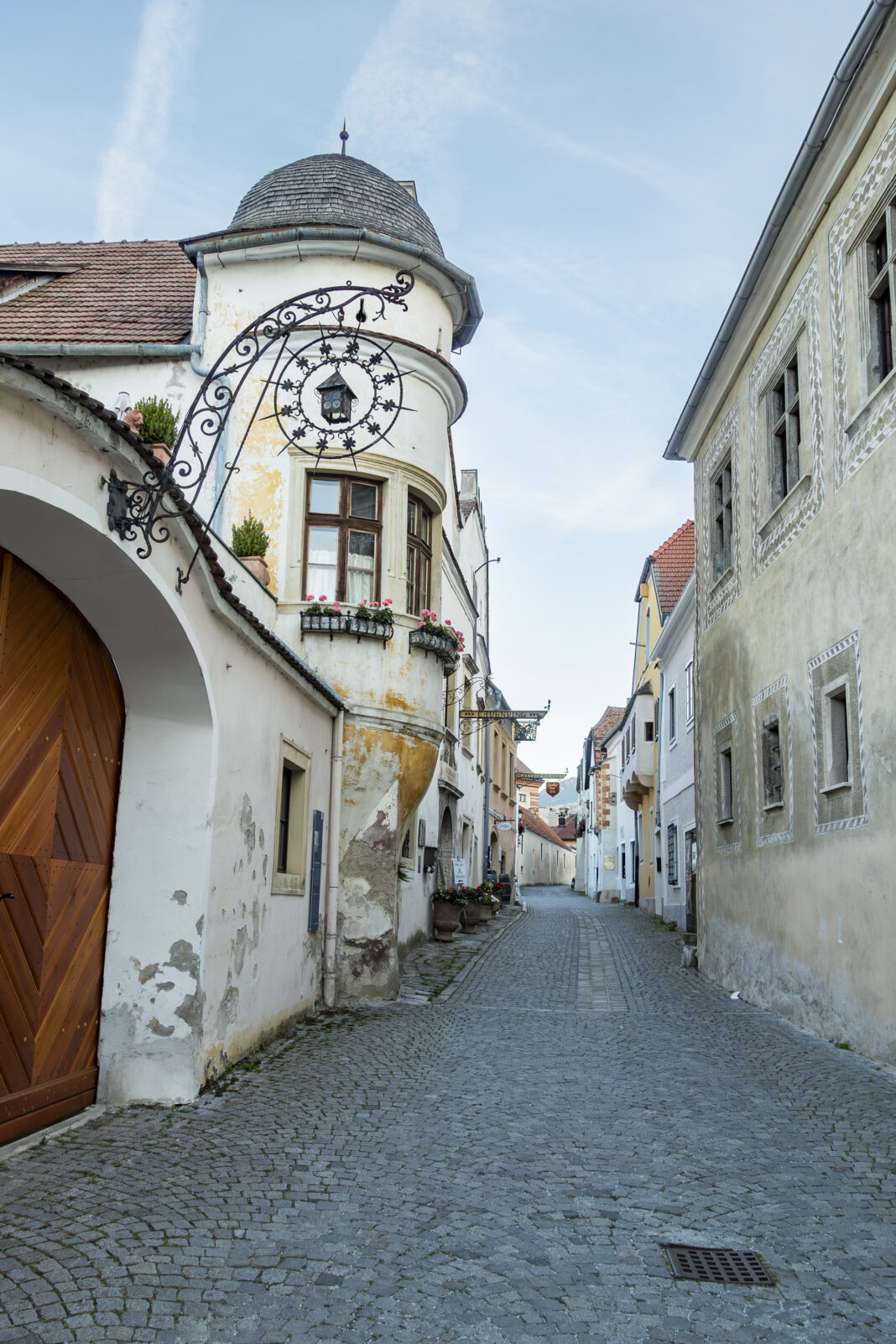 Ein früher Start: Dürnstein vor den ersten Tagesgästen