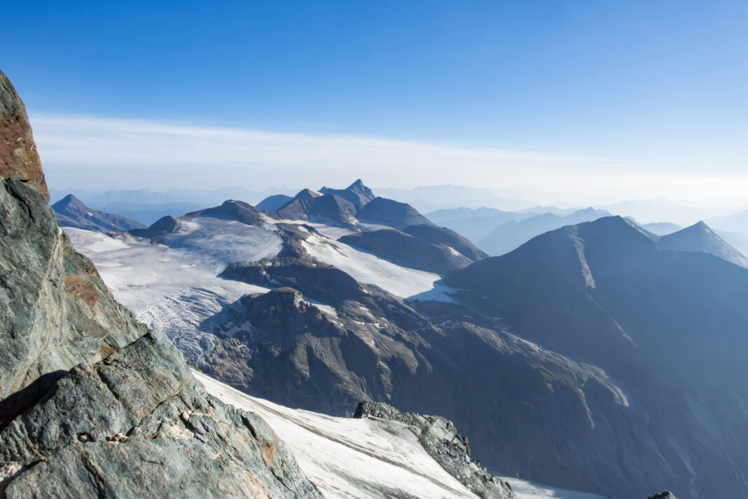 Blick vom Glocknerleitl auf das Große Wiesbachhorn