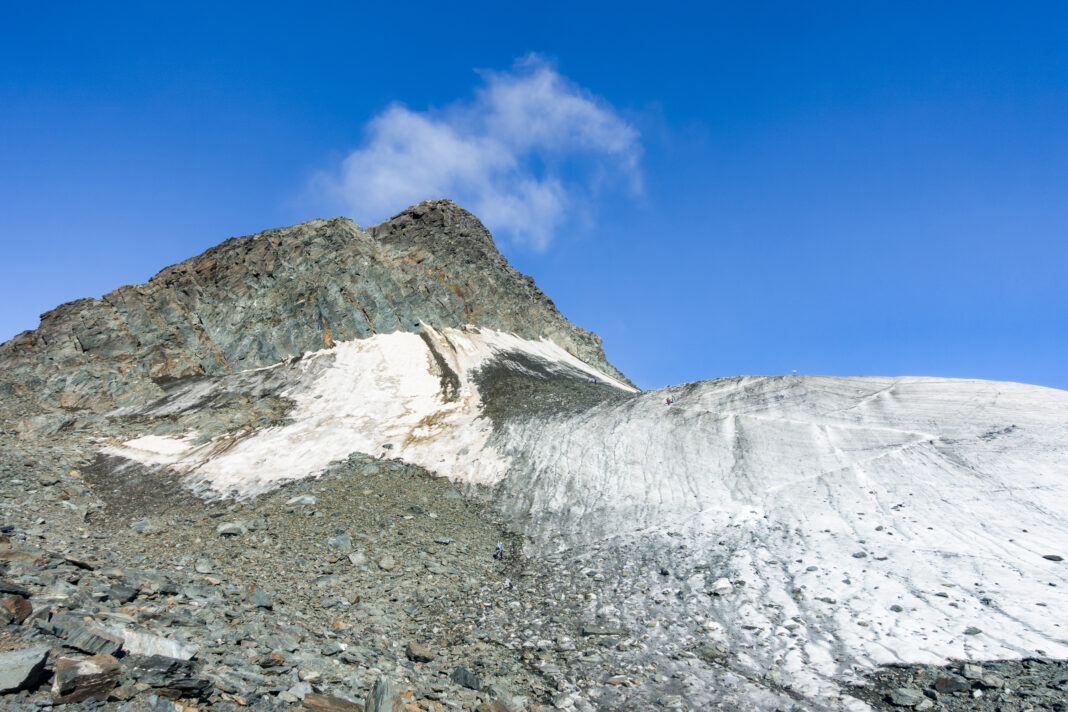 Die Gletschersteilstufe mit dem Großglockner im Hintergrund