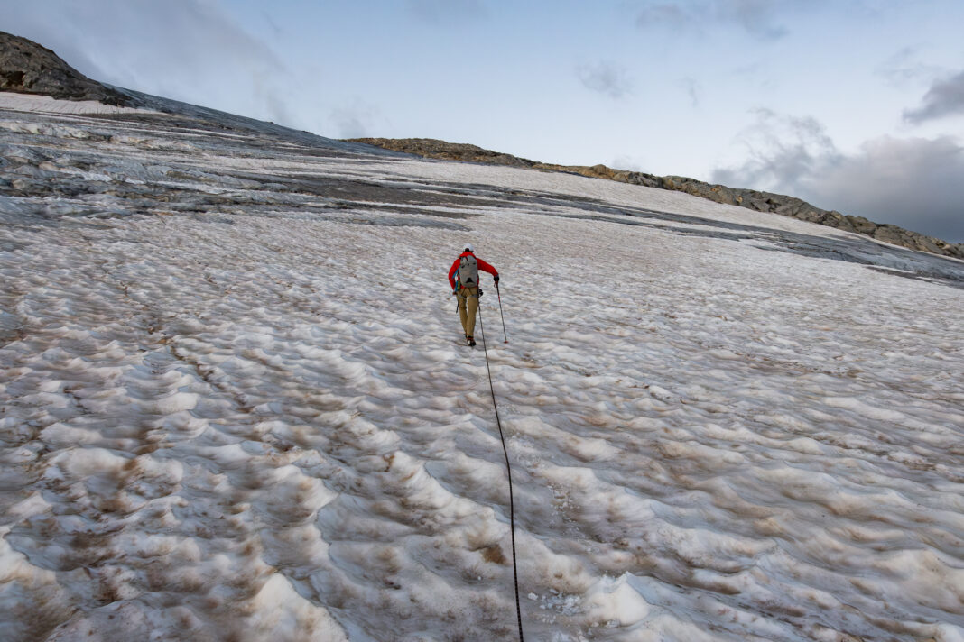 Über den Gletscher geht's hoch auf den Nordgrat