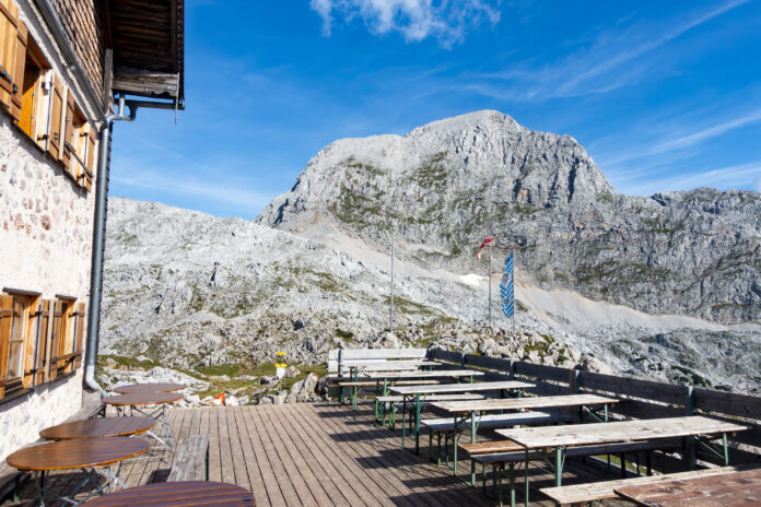 Blick von der Terrasse des Ingolstädter Hauses auf den Großen Hundstod