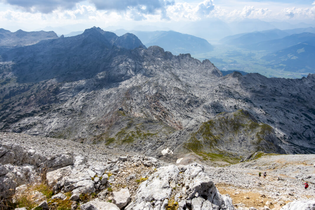 Blick vom Hundstod hinunter zum Ingoldstädter Haus