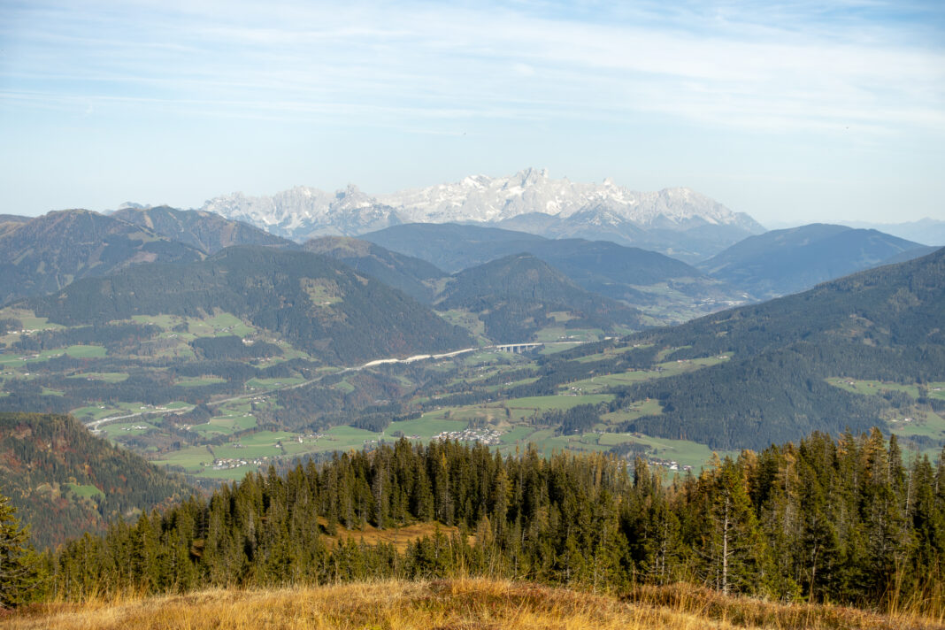 Blick vom Hochkeil zum Dachstein