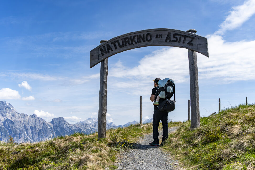 Eingang ins Naturkino