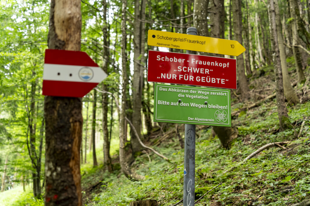 Hinweistafel am Beginn des Steigs auf den Schober