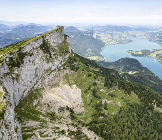 An der Nordseite bricht der Schafberg steil ab