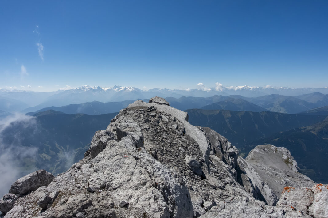 Blick Richtung Süden in die Hohen Tauern