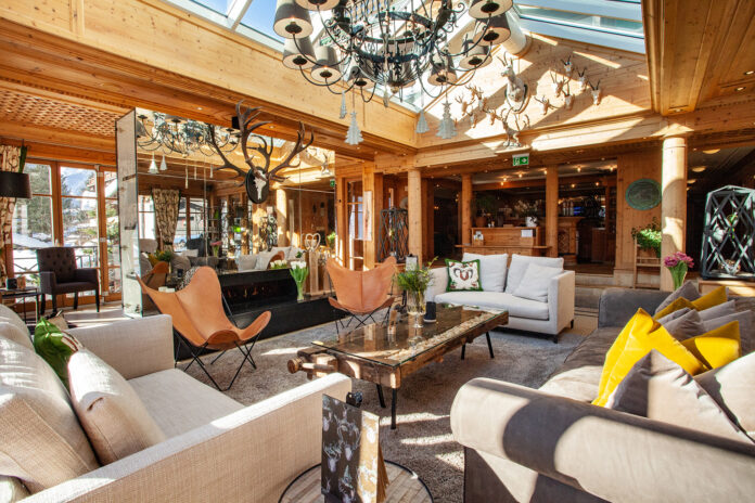 Gemütliches Wohnzimmer im Hotel Gassner