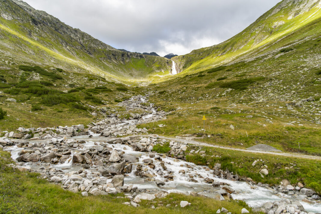 Jetzt wird's alpin: Hier beginnt der Pfad