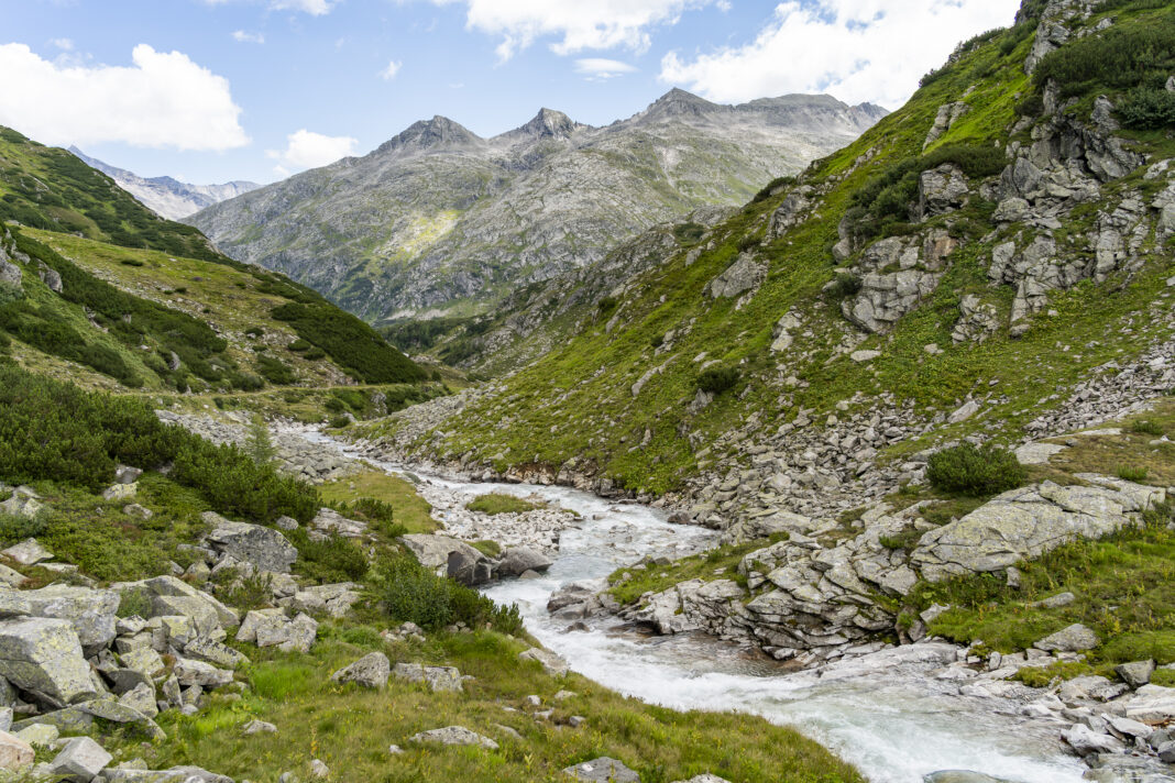 Der Kleinelendbach weist den Weg