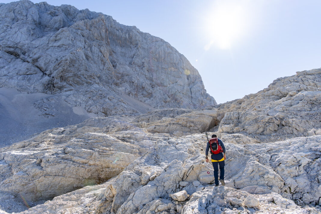 Etwas mühsames Gelände ist am Hochplateau auch dabei