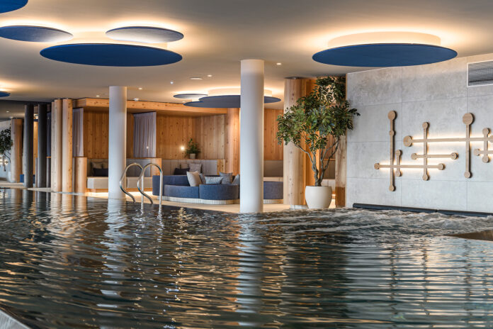 Poolbereich im Zauchenseehof