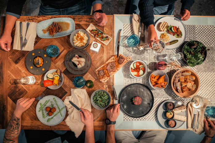 Tisch im Restaurant Luke's