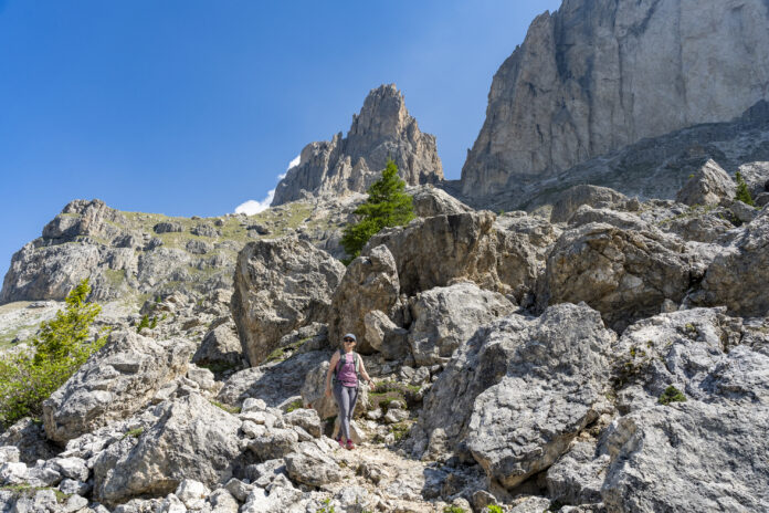 Wanderin im Rosengarten