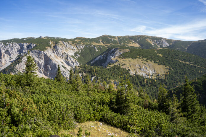 Blick vom Ausstieg der Wildfährte über das Raxplateau